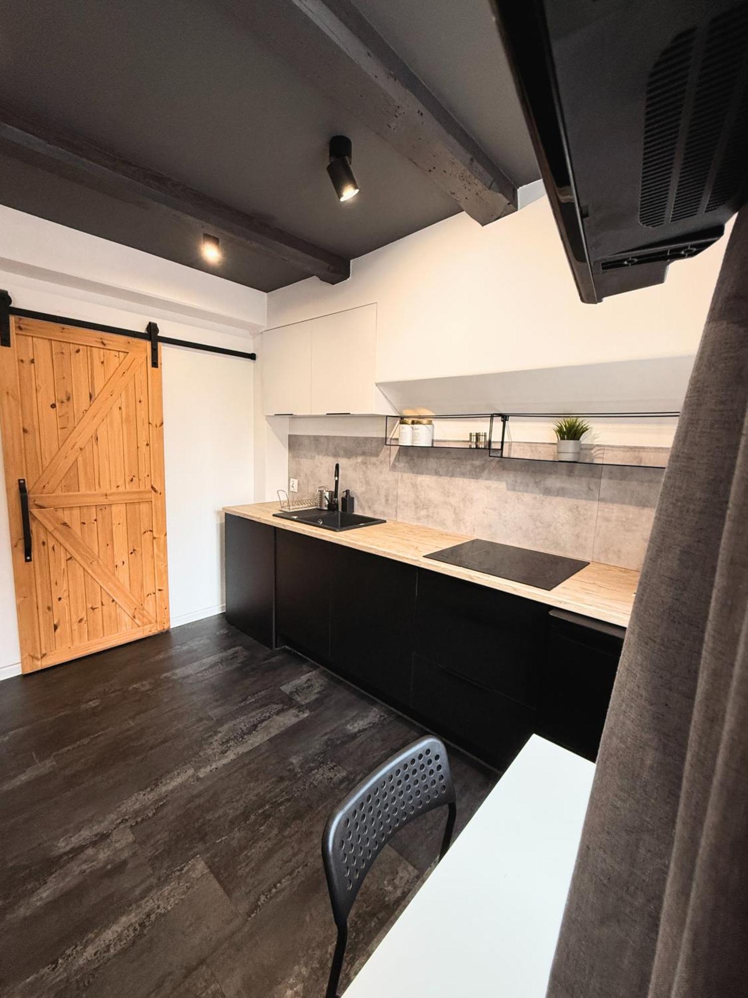 Apartament Z Widokiem Na Pomnik Kopernika - Rynek Staromiejski Torun Exterior photo