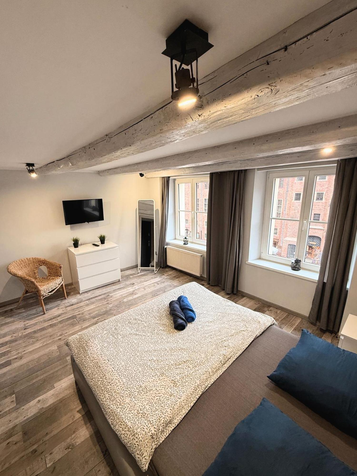 Apartament Z Widokiem Na Pomnik Kopernika - Rynek Staromiejski Torun Exterior photo
