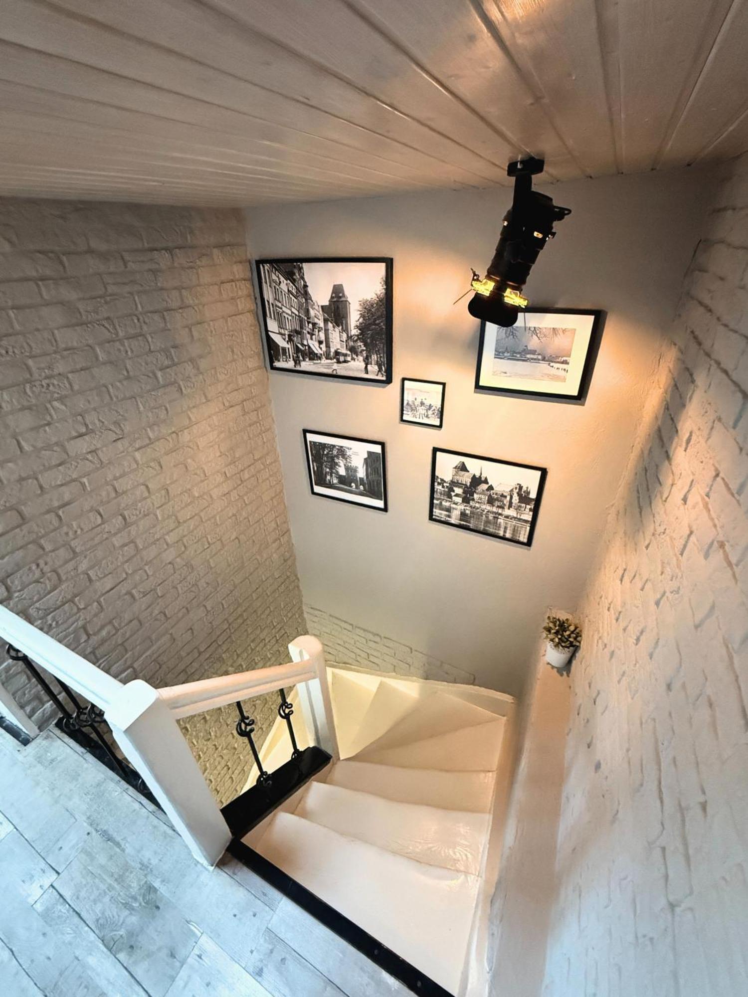 Apartament Z Widokiem Na Pomnik Kopernika - Rynek Staromiejski Torun Exterior photo